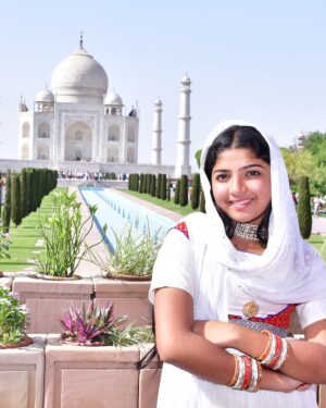 Sherin Thara Instagram - Jumma mubharak✨

#babysherin #mayu #baakyalakshmi #vijaytelevision #instagram #picoftheday #tajmahal #photography #outfitoftheday #instagram #instapost #insta #today #jumma #jummamubarak #friday