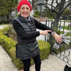 Sherry A. Ross Instagram - Happy Mother's Day to my BFF, confidante, inspiration, and sweet mom! Thank you for your unconditional kindness, generosity, and love! We are blessed and grateful to have you healthy and active! @lorraineross631 @ricrossheavenmd @nattawatross