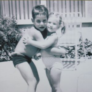 Sherry A. Ross Instagram - This is my big brother @ricrossheavenmd ...so kind, thoughtful, intelligent, loving, and traveler of the world! So proud and grateful to call him my brother! Happy National Sibling Day! We miss you Deena!!