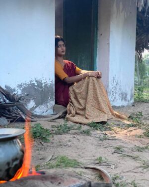Sherry Agarwal Instagram - D-glam, dark, tanned village girl look, from the Telugu film…!!!
*
*
*
*
*
*
#rangasthalam #village #villagelove #telugu #movie #south #tanned #teluguactress #telugufilmnagar #teluguactress #telugucinema #sherryagarwal #rangasthalam #mythri #southindia #instapicture #tamil #andrapradesh