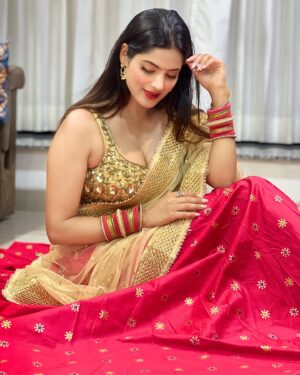 Sherry Agarwal Instagram - Happy Diwali 🪔
*
*
*
*
*
*
*
*
#diwali #celebrations #diwalivibes✨ #happybirthday #diwali #india #festival #happydiwali #love #diwaligifts #diwalidecorations #diwalidecor #instagram #diwalivibes #bhfyp #fashion #instagood #homedecor #mumbai #photography #festiveseason  #deepavali #indianfestival #navratri #festivevibes  #diya #diwalihampers #diwalicelebration #rangoli #indian  #festive