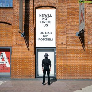 Shia LaBeouf Instagram - HEWILLNOTDIVIDE.US 
NOW LIVE 
Muzeum Sztuki, Łódź