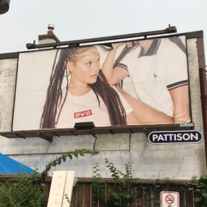 Shiho Watanabe Instagram - It was really my honor to got invited to beautiful Toronto city by Tourism Toronto thanks to  FNMNL🇨🇦 overwhelmed and touched by its heritage , food and people. Thanks for ur great cocktail tour @drinktotours 🍸
Definitely come back in the 6️⃣ again to SEE DRAKE Show in near future🔥