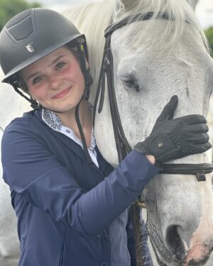 Shiloh Verrico Instagram - First Dressage Competition and I won second with my beautiful horse Flash! #horseshow #horseriding