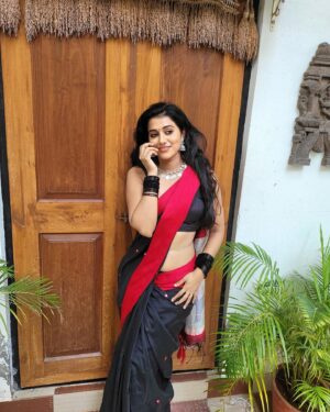 Shilpa Manjunath Instagram - 🖤🖤🖤 swipe ➡️