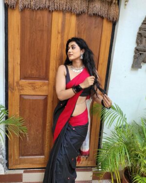 Shilpa Manjunath Instagram - 🖤🖤🖤 swipe ➡️
