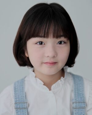 Shim Hye-yeon Instagram - 올만에 애미 눈이 하트됐어요~~
일단 받은걸로 ppt 수정해야지~
보정본은 크게 다르지않겠지만
더 기대해봅니다🙏🙏🙏
#아역#아역배우