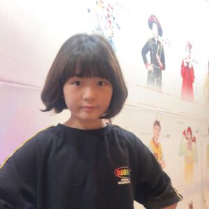 Shim Hye-yeon Instagram - #협찬

만화영화보다가 올만에 뮤지컬보니
너무 좋았다던 혜연이~
멋진 퍼포먼스와 화려한 무대👍 
스토리도 좋았어요~~
배우님들 연기와 노래~ 춤까지
너무 멋지다며 초집중하면서 본 혜연이~

뮤지컬 끝나고 국립중앙박물관가서
역사공부도 하고 맛난거 먹고
알찬 하루 보내고 왔어요🥰
.
.
.
.
.
.
.
.
.
#브러쉬씨어터 #드래곤하이 #어린이뮤지컬 #아역 #아역배우
