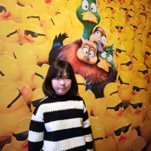 Shim Hye-yeon Instagram - #광고
<미니언즈> <슈퍼 마리오 브라더스>
일루미네이션의 2024년 첫 영화!
인투 더 월드 시사회다녀왔요~~

큰 스크린으로 보니 영상미와 생동감이 단연 👍👍
아름다운 자연과 하늘을 나는 동안 펼쳐지는
구름 속 광경~최고~~~~~~~
심지어 날라가는 오렌지까지 진짜 같아요^^

티격대는 남매와 안정현실주의 아빠~
현실에 안주하지 않는 엄마의
따뜻하고 유쾌한 가족모험 이야기예요~
올 겨울방학에는 아이들과
영화관에서 인투더월드 보시길 추천합니다~

#인투더월드 #일루미네이션 #영화 #영화추천 #1월10일극장개봉 #애니메이션 #가족영화추천