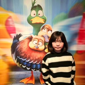 Shim Hye-yeon Instagram - #광고
<미니언즈> <슈퍼 마리오 브라더스>
일루미네이션의 2024년 첫 영화!
인투 더 월드 시사회다녀왔요~~

큰 스크린으로 보니 영상미와 생동감이 단연 👍👍
아름다운 자연과 하늘을 나는 동안 펼쳐지는
구름 속 광경~최고~~~~~~~
심지어 날라가는 오렌지까지 진짜 같아요^^

티격대는 남매와 안정현실주의 아빠~
현실에 안주하지 않는 엄마의
따뜻하고 유쾌한 가족모험 이야기예요~
올 겨울방학에는 아이들과
영화관에서 인투더월드 보시길 추천합니다~

#인투더월드 #일루미네이션 #영화 #영화추천 #1월10일극장개봉 #애니메이션 #가족영화추천