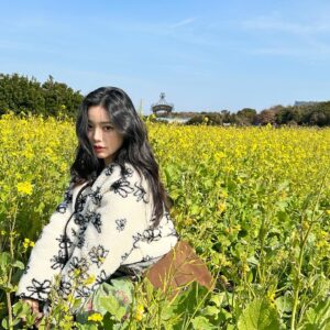 Shin Ga-eun Instagram - ⠀

안뇽! ㄴГ랑 친ṑト게 ズlŁйㅈr🤭🫶🏻🌼