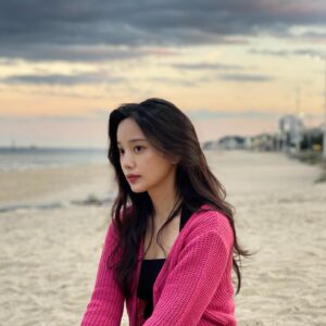 Shin Ga-eun Instagram - ⠀
#🌊
