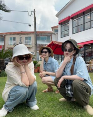 Shin Go-eun Instagram - #제주도
너무좋다 세상에 

근데진짜로 핸드폰충전좀하자 다들
ㅋㅋㅋㅋㅋㅋㅋ
피멤버리멤버