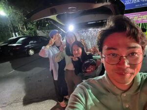 Shin Go-eun Instagram - 하 증말 사랑스런 우리팀🐤👍
이번작품 넘넘 수고많았어유
사랑해 고마워💕

#근데다른연예인들은마지막에이쁘게사진찍던데나는왜왕초같이나왔지
#이거맞는거지?
#나도저런거해줘서고마워요ㅋㅋㅋㅋㅋㅋㅋㅋㅋ
#토끼는오늘도뚠뚠열심히뚠뚠
#내편들알라뷰💕

그동안 헤어쌤 @hair_chohee_ 
메컵쌤 @hee_meiku 
겨울이팀 @_j_silver @it_sse 
세린이팀 지희실장님,예슬이,지민이 
다들넘 수고했어😘
