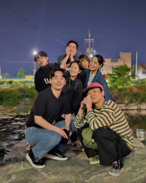 Shin Go-eun Instagram - 2024.04.27

#뮤지컬빨래 전주투어!
기립박수 너무너무 감동했어요 전주 최고에요 ㅠㅠ
알라뷰 전주 ! 
태오오빠 넘넘 수고했고 정민오빠 아픈거언능나아앗
종일 웃느라 바쁜 우리팀 
알라뷰! 내일도 화이팅💕

#커튼콜때오열할뻔했잖아요
#빨래는사랑입니다
#이주언니사진왜케잘찍으세요최고👍
#정민오빠내일뿌시자!