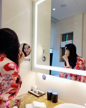 Shin Hye-sun Instagram - ✨️5월15일에 개봉합니다 ✨️