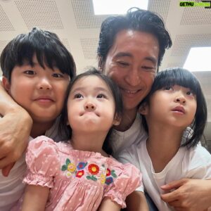 Shin Hyun-joon Instagram - 아빠가 너무너무 사랑해❤️🧡💛💚🩵💙💜
너희에게 아버지가 되고 너희는 내게 자녀가 되리라 
전능하신 주의 말씀이니라 하셨느니라
(고린도후서 6:18)
And will be a Father to you; and you will be my sons and daughters, says the Lord, the Ruler of all.
(2 Corinthians)

#love #family #jesuslovesyou #thankyoujesus
#예배하는가정 #기도하는아빠🙏🏼