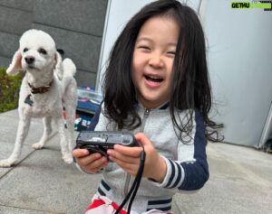 Shin Hyun-joon Instagram - 민서야 생일 축하해 Happy birthday🎂
엄마 아빠 딸로 태어나줘서 넘넘 고마워🩷💛🧡🩵💚

항상 기뻐하라  쉬지 말고 기도하라  범사에 감사하라
(데살로니가전서 5:16-18)

Have joy at all times.
Keep on with your prayers.
n everything give praise: for this is the purpose of God in Christ Jesus for you.

#love #family #blessing 
#thankyoujesus #jesuslovesyou
#기도하는아빠🙏🏼