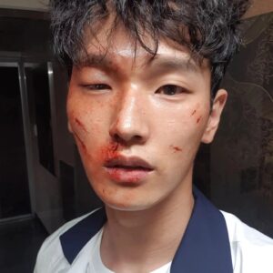 Shin Jae-hwi Instagram - 까불다 맞음 아프지 

#무빙 #disneyplus