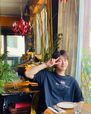 Shin Won-ho Instagram - 