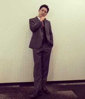 Shingo Fujimori Instagram - 独身貴族
大満喫中

It's the single life🎵
これ、僕に書いてくれたんですよね？秋元先生