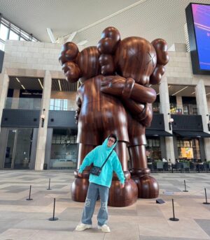 Shingo Fujimori Instagram - 同級生が誕生日祝いにと韓国旅行をプレゼントしてくれました。
すげぇーーー！プール付きのこんなでっかい部屋初めて泊まりました！
ありがとう😊
誕生日のお返しは、、
サウナハットでいいよな？
ん？
値段じゃないもんな。気持ちだもんな？