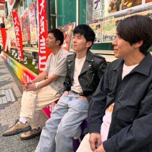 Shingo Fujimori Instagram - 中堅おじさんの味が出てきた
若手のつもりでやってきましたが、みんな芸歴20年越えてますね、、
コカドさんに関してはほぼ30年じゃねっ！！？
リアクションとサウナとミシン
みんな頑張ってます。