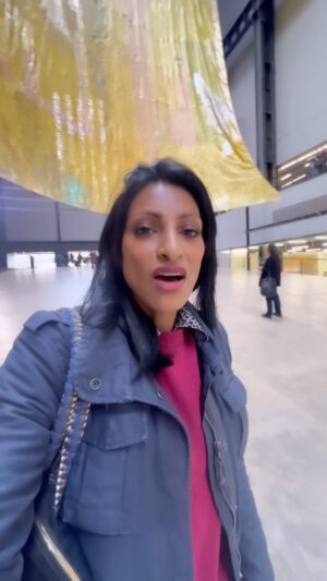 Shini Somara Instagram - I grabbed a few moments to check out the Turbine Hall of the Tate Modern to see the @elanatsui_art installations… I love taking time out for art, it resets me, especially with all the discussions about #equity #diversity and #inclusion in #stem, which are very personal and vulnerable topics for me, quite frankly. 

It’s refreshing to take #inspiration from #art to see how it can often magically unite people, through unspoken words of #creativity #history and #resonance … @tate #steam