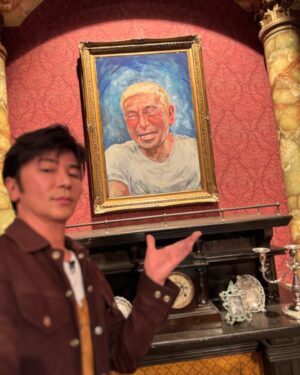 Shinji Takeda Instagram - 2023.12.1.『#人志松本の酒のツマミになる話』に出演させて頂きました📺
ちょっと…酔いすぎたかも知れませんね🥃 反省します💦
#松本人志 さんと#菊川怜 さん #サルゴリラ さんと収録後、写真を撮って頂くことができました📸  ありがとうございました☆ フットボールアワー後藤輝基さん 岩尾望さん 朝日奈央 さん スタッフの皆さんお世話になりました！ #酒のツマミになる話 #武田真治