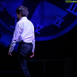 Shintaro Asanuma Instagram - 雨が降って始まって、雨があがると共に、舞台「 #いま会いにゆきます 」が終わりました。

本当に、あっという間の出来事だったような気がしています。

原作の市川先生。演出の金さん、プロデューサーの広瀬さん、すべての共演者、すべてのスタッフに感謝します。

そして、劇場に足を運んでくださったお客様皆さまに。優しい雨音のような拍手、本当にありがとうございました！

#いまあい2023 #shinkiro