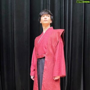 Shintaro Asanuma Instagram - 声優朗読劇 ＃フォアレーゼン 徳島公演「~縁のまなざし~」in #あわぎんホール に出演させていただきました。10年ぶりの徳島で、素敵なキャスト・スタッフと共に重厚感のある素敵な作品を作り上げられたこと、それをあんなにたくさんのお客様に届けられたこと、幸せでした。

徳島ラーメン、阿波尾鶏、フィッシュカツ、鳴門わかめ、竹ちくわ…美味しゅうございました。幸せでした。