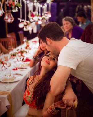 Shivani Ghai Instagram - I’d love to say our wedding day was the best day of my life, but what our pictures don’t show is that ours was a full on comedy of errors. (A story for another time). However on that beautiful mess of a day, I made the best decision of my life. 
5 years later I still think I hit the jackpot. ♥️
Happy anniversary @tykeogh 
#weddingtruths