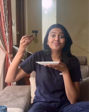 Shivani Rajashekar Instagram - Happy my day to me 🥳😬🧿
#happydoctorsday #happybirthday