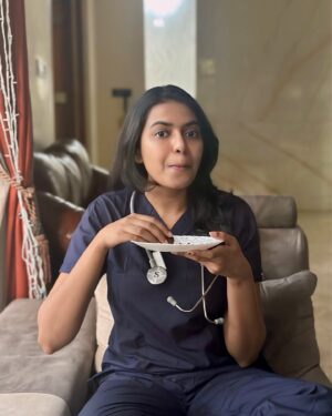 Shivani Rajashekar Instagram - Happy my day to me 🥳😬🧿
#happydoctorsday #happybirthday