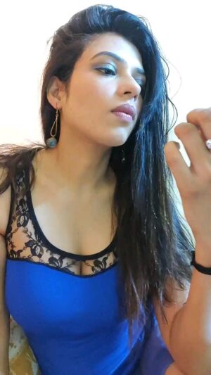 Shivanya Mehrara Instagram - #tollywoodfilm #trending #idlisambhar #actorlife🎬🎥