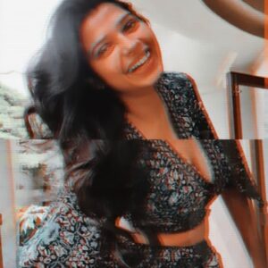 Shivanya Mehrara Instagram - Love is in the air ❤️
#reelindia #reelit #reelsinstagram #feelkroreelkro❤️ #feelitreelit❤️ #actorslife #telugucinema #influencer
