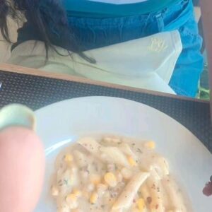 Shivanya Mehrara Instagram - Tada 🤐🤐.. me and my food thats all matters 
#influencer #instagram #viral #trendingreels❤️ #trending #foodie #reels #insta #reelitfeelit #fun