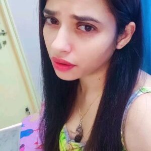 Shivanya Mehrara Instagram - #selfobsessed❤ #trending #trendingreels #viralreels #reelsinstagram #instareelsindia❤️ #influencer #reelitfeelit