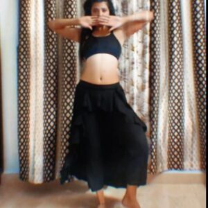 Shivanya Mehrara Instagram - Giving it a try 🙈
#trending #trendingreels #reelindia #reelsinstagram #reels #feelitreelit❤️ #influencer #actorslife #dance #telugucinema