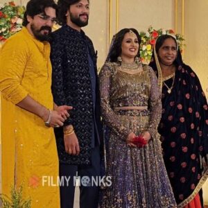 Shiyas Kareem Instagram - അമ്മയോടൊപ്പം ഷിയാസ് കരീം ഐശ്വര്യയുടെ കല്യാണത്തിന് എത്തിയപ്പോൾ 🥰

#ShiyasKareem
