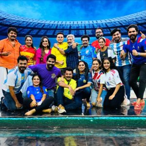 Shiyas Kareem Instagram - Football fever ⚽️⚽️. Comment your favourite player. #starmagic #football #uefa #anoopjohn @jaffaridukki_official