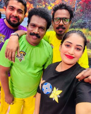 Shiyas Kareem Instagram - Star Magic family ❤️ @sumeshchandran49 @shiyaskareem @chilankasdeedu @binuadimali @nelsonsooranadu @ullaspandalamofficial @sreevidya__mullachery @jishinmohan_s_k @saranya_visakh_here @devi._.nanda. #star #starmagic #starmagic2024 
#actresses #fyp #celibraty #tamarpadar #anumol #shiyaskareem #binuadimali #sumesh #sreevidyamullachery #nelson