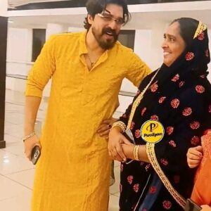 Shiyas Kareem Instagram - ഷിയാസ് ഉമ്മ 😍🤩#shiyaskareem