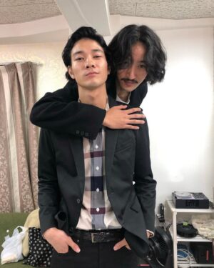 Sho Kiyohara Instagram - ドラマ『#チート 』
本日、23:59~ 最終回です。
同い歳の面々。

ジュエル☆トリコの曲もめちゃ良いので是非聴いて、カラオケでも歌って踊ってみてくださいー:) そして！最終回放送後には、Huluでオリジナルストーリーが配信されますのでそちらも是非観てください:)