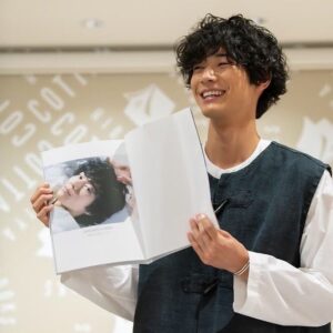 Sho Kiyohara Instagram - "清原翔 visual book in 『なつぞら』"
沢山の方に手にとっていただけると嬉しいです。
よろしくお願いします:)！