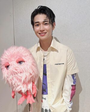 Sho Nishigaki Instagram - 🍑🐦‍⬛
⁡
「みーんな、宇宙人。」
舞台挨拶、本日もありがとうございました！
⁡
お久しぶりツーショット✌️