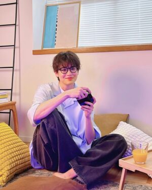 Sho Nishigaki Instagram - 🧸🎮
⁡
「CanCam」8月号
⁡
おうちデートしてきました。
⁡
ぜひみてね✌️