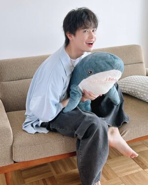 Sho Nishigaki Instagram - 🧸🎮
⁡
「CanCam」8月号
⁡
おうちデートしてきました。
⁡
ぜひみてね✌️