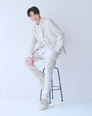 Sho Nishigaki Instagram - ⁡
お気づきの方もいらっしゃるかもしれませんが
宣材写真が変わりました。
⁡
SNSのアイコンも、一緒に変えてみました。
⁡
心機一転、頑張ります🫡
⁡
Photo
古里裕美さん
⁡
Hair&makeup
カスヤユウスケさん（addict_case）
⁡
Styling
藤井エヴィさん