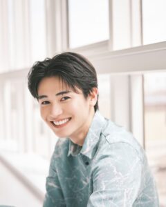 Sho Nishigaki Instagram - ⁡
お気づきの方もいらっしゃるかもしれませんが
宣材写真が変わりました。
⁡
SNSのアイコンも、一緒に変えてみました。
⁡
心機一転、頑張ります🫡
⁡
Photo
古里裕美さん
⁡
Hair&makeup
カスヤユウスケさん（addict_case）
⁡
Styling
藤井エヴィさん